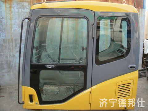 點擊檢查具體信息<br>標題：PC200-7 OEM駕駛室 瀏覽次數：1086